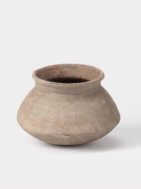 Handcrafted Pot in Tan
